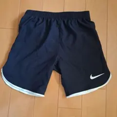 Nike DRI-FIT スリムフィット ショートパンツ S 黒