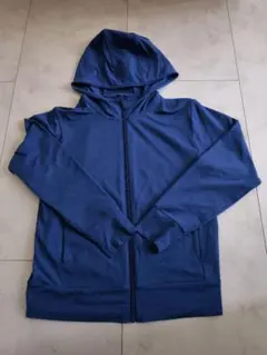 UNIQLO ブルー エアリズム UVカット パーカー 140cm