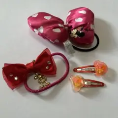 ミニーマウス ミニー　ヘアゴムとヘアピン　セット