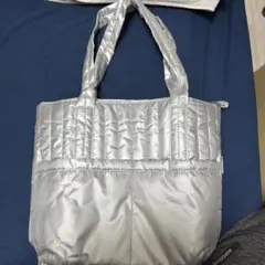 シルバー キルティング トートバッグ