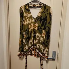 ZARA　透けカットソー