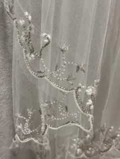 【定価7万】トリートドレッシング刺繍・ビジュー・ビーズウェディングロングベール