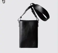 美品 UNIQLO ユニクロ +J レザーショルダーバッグ ブラックのサムネイル
