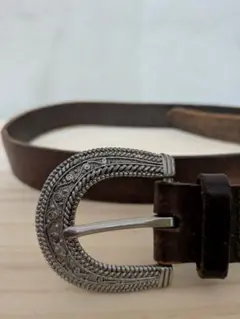 ブラウンレザー ベルト シルバーのバックル