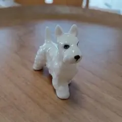 ホワイトテリア 犬 陶器 ミニチュア 置物