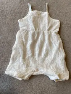 ホワイト レースロンパース（サイズ6M〜9M）