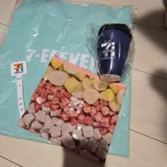 セブンイレブンくじ　トート緑 チャーム青　ラバーバンド　スムージーポーチピンク