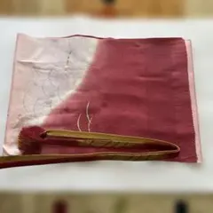 帯揚げ と帯締め ピンクと赤のグラデーション 金色とワイン色の華やかな帯締め