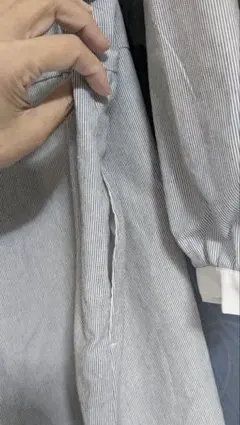 グレー ストライプ 長袖シャツ