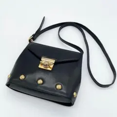 良品 フェラガモ ショルダーバッグ レザー 黒 ゴールド金具 ブーツ 靴