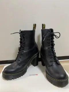 美品　ドクターマーチン　KENDRA　チャンキーヒール10ホールレザーブーツ　黒 ドクターマーチンKENDRA厚底チャンキーヒールレザー10ホールブーツ黒