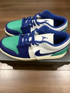 NIKE AIR JORDAN 1 LOW スニーカー