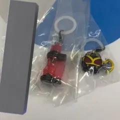 【バラ可・値下】仮面ライダー めじるしアクセサリー3 キバ ビルド