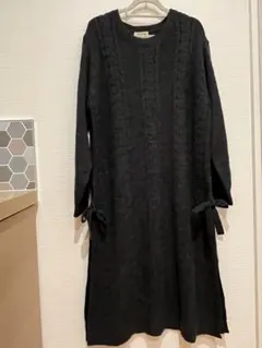 Samansa Mos2チャコ－ルグレーケーブル編み ニットワンピース