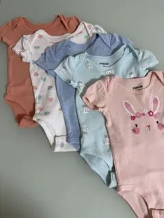 赤ちゃん用ボディスーツのセット（6か月サイズ）