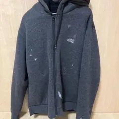 フリースパーカー