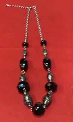 ブラックビーズ ネックレス シルバーカラー