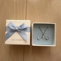 EVER FLAWLESS ネックレスとイヤリングセット