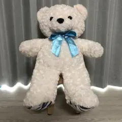大きいクマのぬいぐるみ