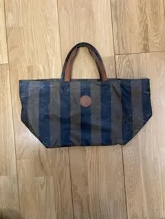 FENDI ペカン柄 トートバッグのサムネイル