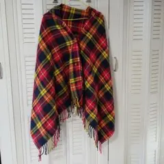 ポンチョ型のストール