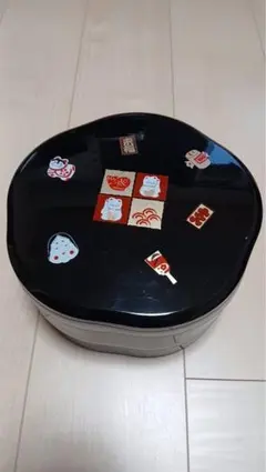 重箱　2段　花形　黒　赤