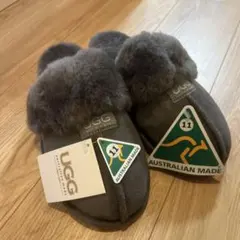 UGGクラッシックスリッパ susu様専用です。 - メルカリ
