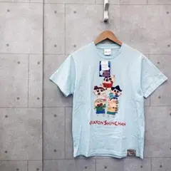 新品 未使用 クレヨンしんちゃん プリント ロゴTシャツ サイズM ライトブルー