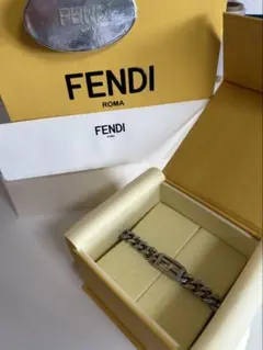 FENDI Baguette ブレスレット Mサイズのサムネイル
