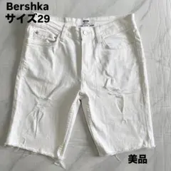 【美品】Bershka ホワイトデニムショートパンツ ダメージ 29M相当のサムネイル