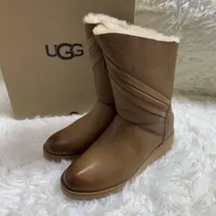 未使用　UGG アグ　軽量　ムートン　レザー　ブーツ　ロルナ　23cm
