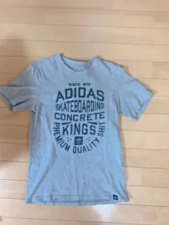 adidas originals アディダスオリジナルス グレーTシャツ