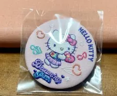 ハローキティ 刺繍デザイン 缶バッジ サンリオ