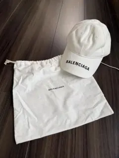 BALENCIAGA ロゴ キャップ ホワイト 収納袋付きのサムネイル