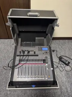 Item thumbnail for item b8d7114a-511a-4e73-87e7-dd51a380f9ac