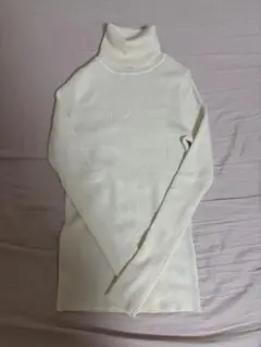 メリノリブタートルネックセーター