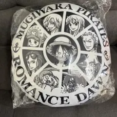 ONE PIECE 麦わらの一味 クッション　新品未使用