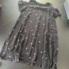 星柄ワンピース ブラック 150cm