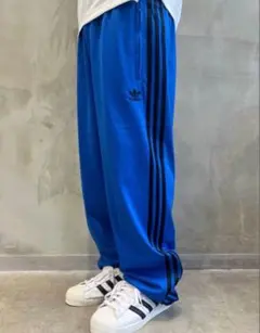 【アディダス オリジナルス】トラックパンツ(J/M)ブルー 新品タグ付き