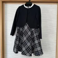 ネイビーとホワイトのチェック柄ドレス