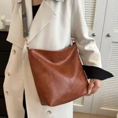 2WAY ヴィンテージ調 バケットバッグ 茶 刺繍ストラップ付き ショルダー