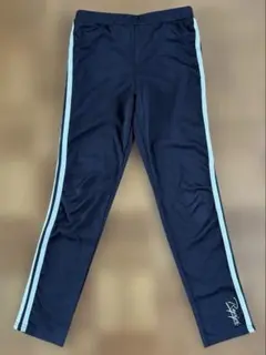 レピピ　黒パンツ　Mのサムネイル