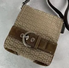 ✨美品✨コーチ　ショルダーバッグ　ミニシグネチャー　バックル　ブラウン
