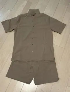 ナノユニバース　ベージュセットアップ