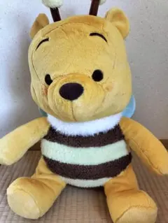 くまのプーさん 赤いほっぺスーパーラージぬいぐるみ みつばちVer.約42cm