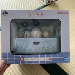 ちいかわ フィギュア 3体セット小物入れ