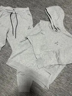 AIRJORDAN グレー フード付きスウェットセットアップ