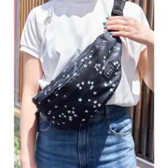 【新品】Kiu 星柄 ボディバッグ ブラック