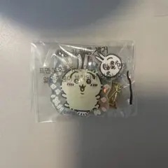 ちいかわ　うさぎ　アクリルキーホルダー　韓国