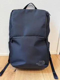THE NORTH FACE シャトルデイパックスリム